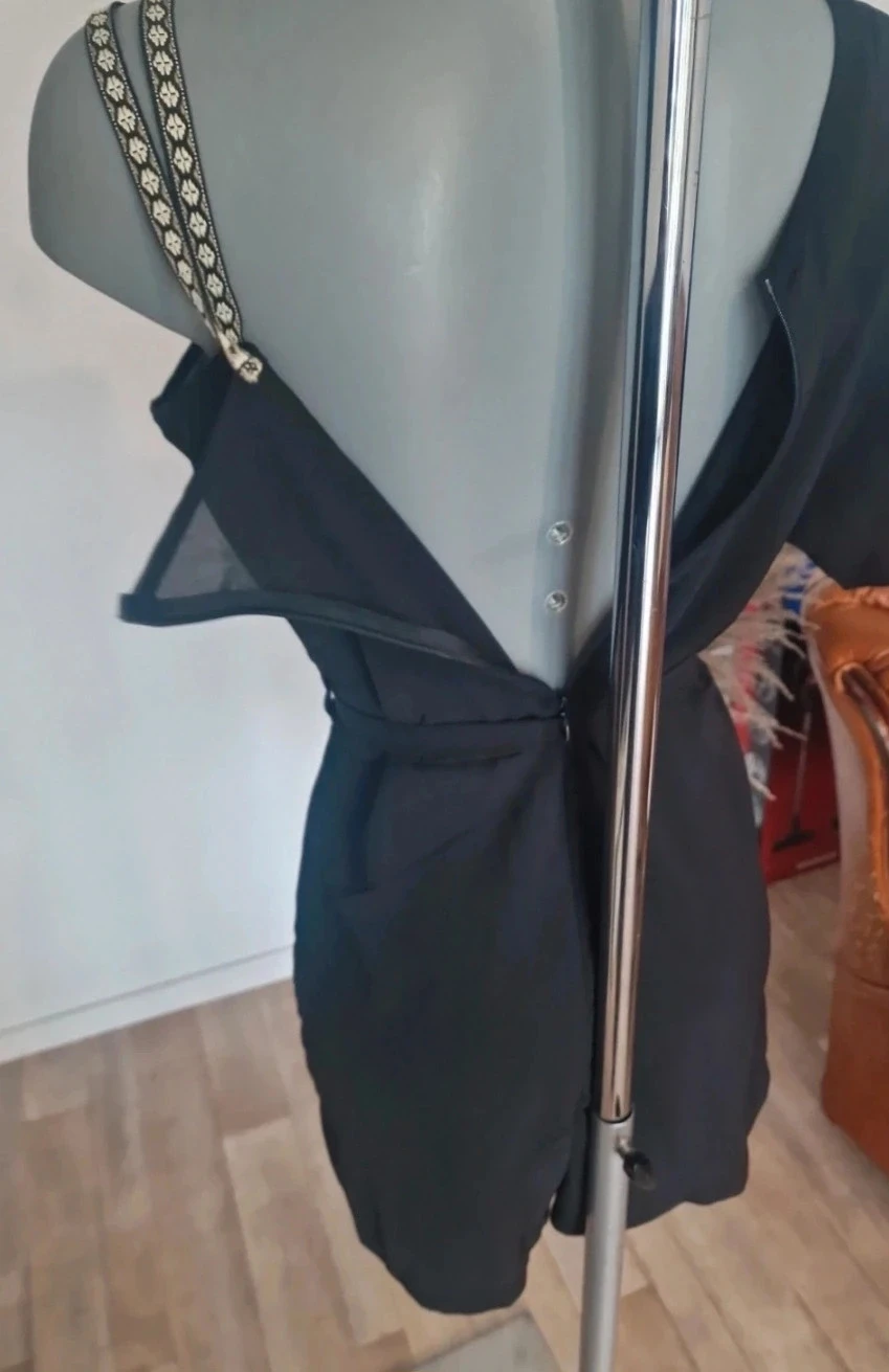 Zwarte Greffit combishort T36/S – Ontbloot schouder – Zeer goede staat Categorie : – photo 5